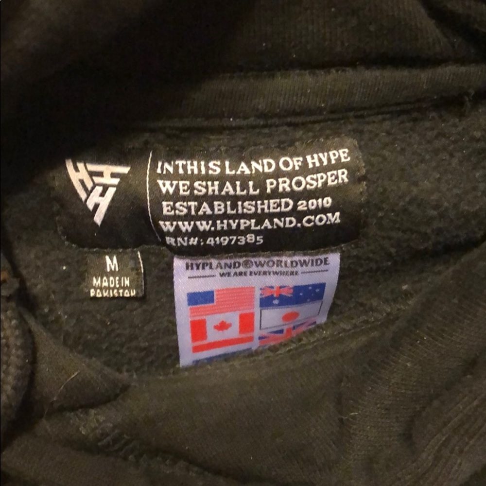 Hype land worldwide hoodie size medium